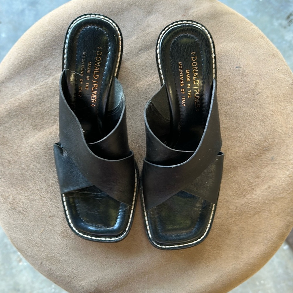 Donald Pilner Block Heel size 6